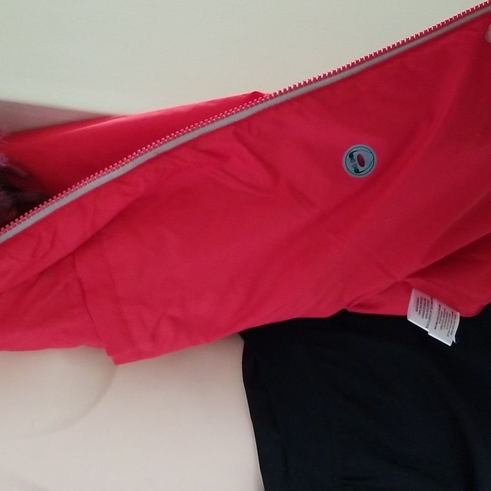 Cutter & Buck packable jacket - Picture 9 of 16